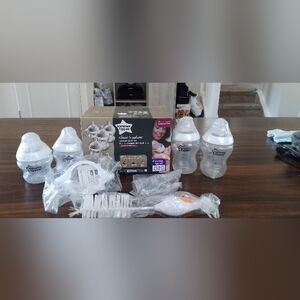 Tommie tippee bottle set